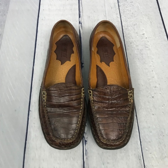 Born | Shoes | Born Brown Leather Croc Embossed Loafers Size  display picture 2
